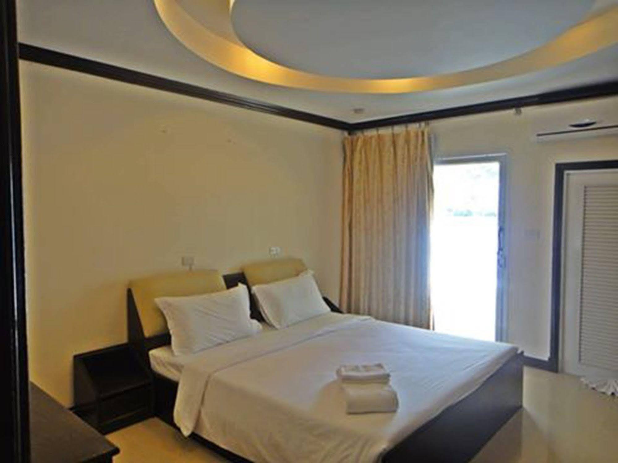 Safe House Hostel Patong Εξωτερικό φωτογραφία